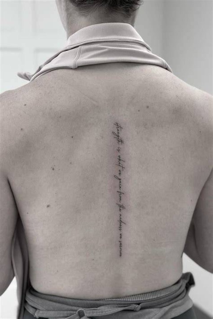 23 Spine Tattoos for Women in 2022 Small Tattoos & Ideas