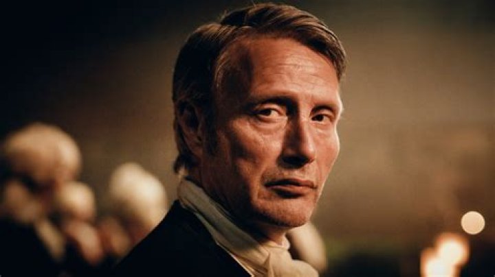 8 fotograf&iacute;as de Mads Mikkelsen que prueban que la edad le sienta bien