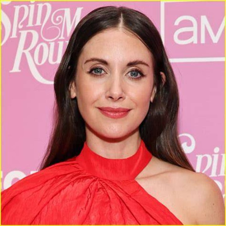 Alison Brie Net Worth Earnings, Salary from her acting career