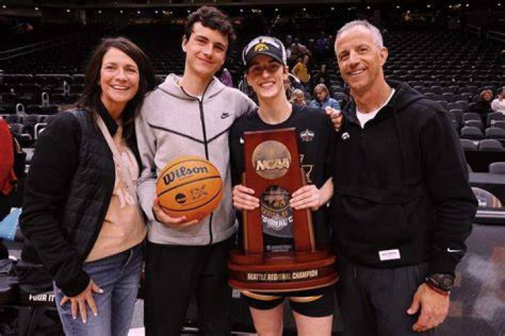 Caitlin Clark Family Life Brent Clark and Anne Nizzi