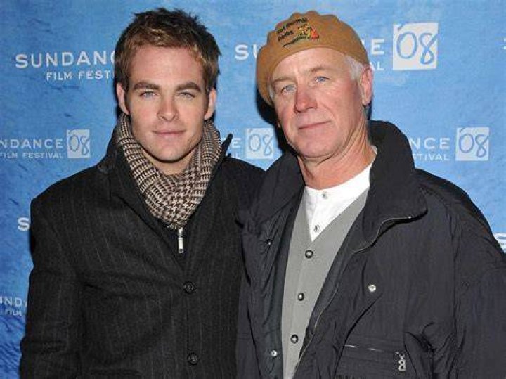 Chris Pine & Dad Robert Pine Rebecca Minkoff Fashion Show! Photo