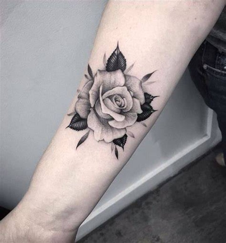 Cuchotattoo on Strikingly Rose tattoos for men, Rose tattoos, Body