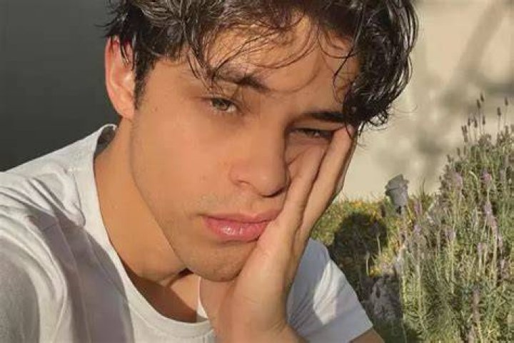 &Eacute;l es Alex Hoyer, el nuevo novio de Danna Paola