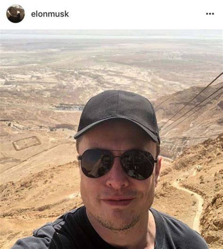 Elon Musk on Instagram “Tesla factory 🏭 What do you think about this