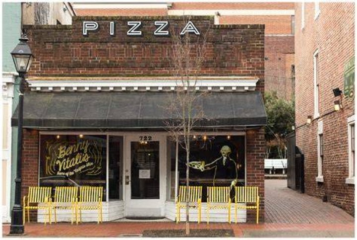 Fridays in Fredericksburg Benny Vitali's Pizza Stacie Hubbard