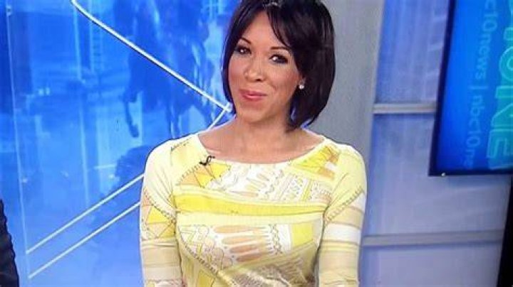 Jacqueline London in sexy yellow dress YouTube