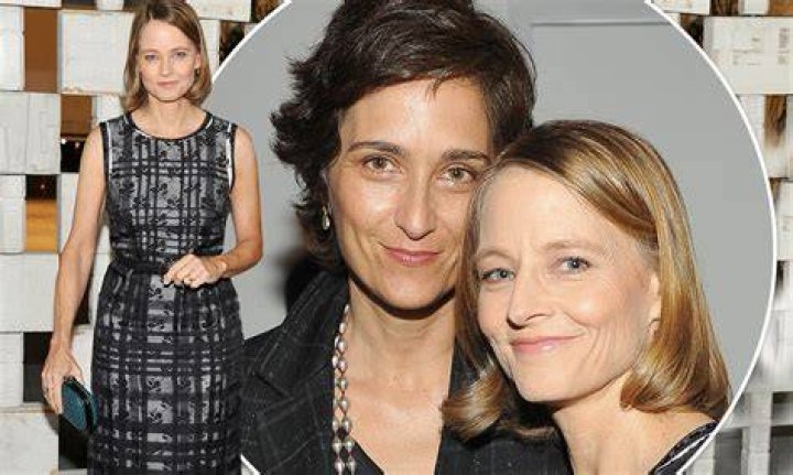 Jodie Foster cosies up to wife of two years Alexandra Hedison as she