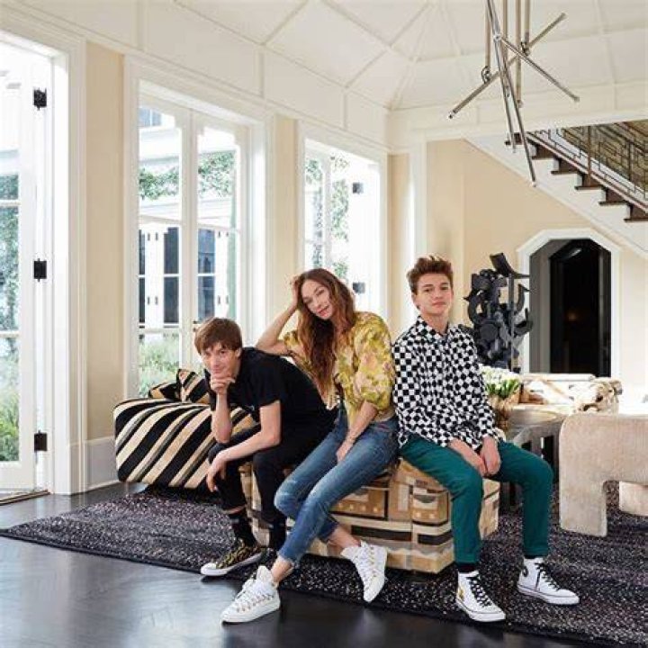 Kelly wearstler, Kelly, Family photoshoot
