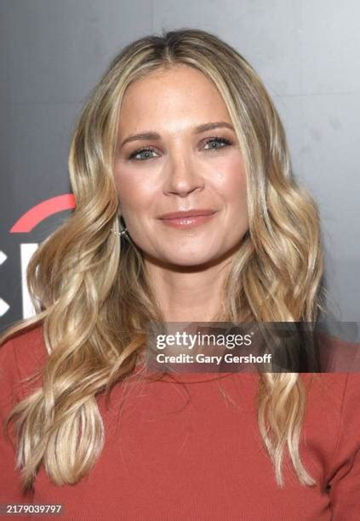 &lsquo;Blue Bloods&rsquo; Vanessa Ray Reveals Bipolar Diagnosis