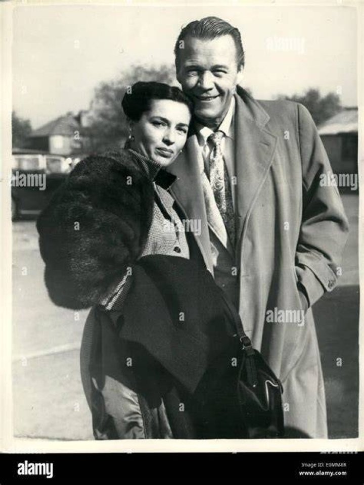 Oct. 28, 1955 Screen Star Wayne Morris Meets His Wife Screen star