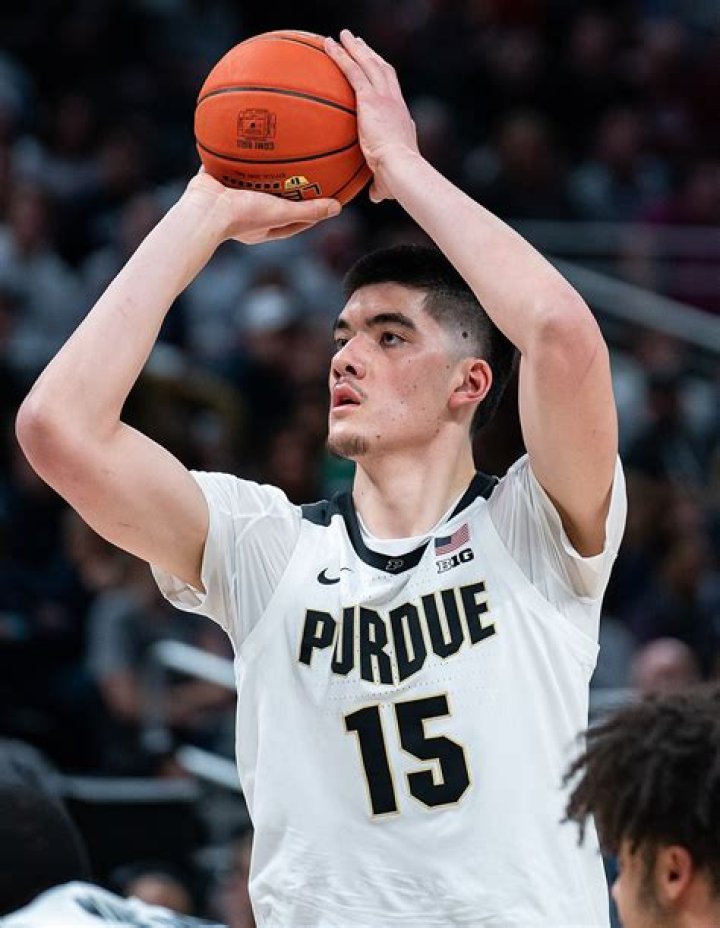Purdue’s Zach Edey is making the most of his turn ‘He’s a moose’ The