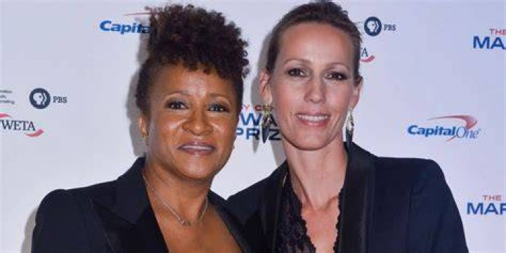 Qui est Alex Sykes ? Ce qu'il faut savoir sur la femme de Wanda Sykes