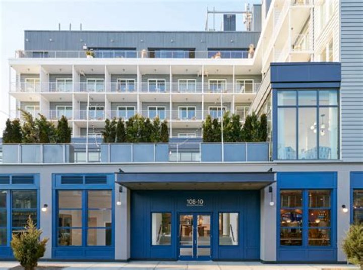 Rockaway Hotel ready for ‘fresh start,’ offering live music and events