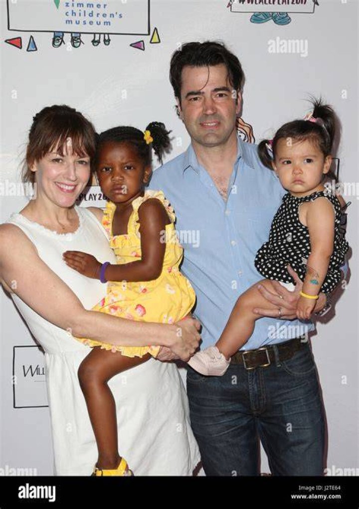 Ron Livingston and Rosemarie DeWitt a daughter CBS News