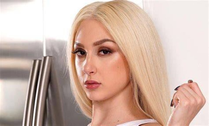 Skylar Vox Bio, Net Worth, Wiki, Videos, Photos and New Updates