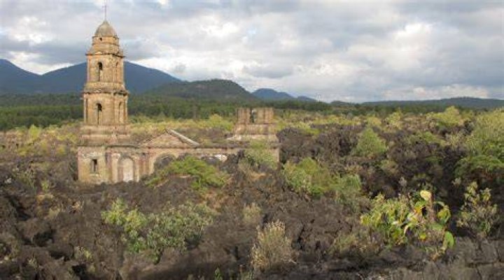 [Video] La iglesia sepultada por la lava volc&aacute;nica del volc&aacute;n