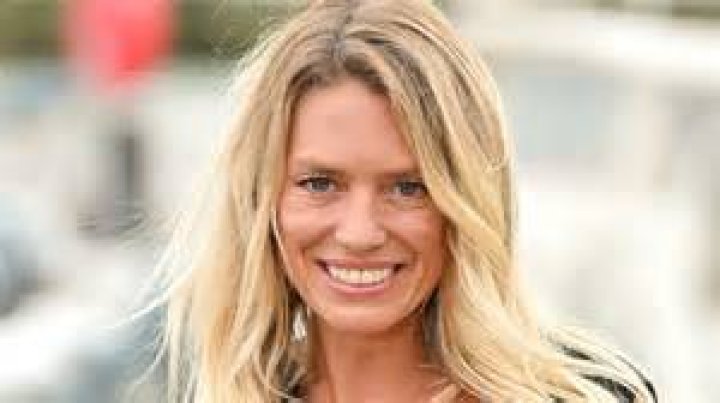 VOICI T&eacute;l&eacute;matin qui est Johanna Ghiglia, la nouvelle pr&eacute;sentatrice
