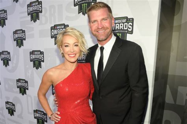 Who Is Lorra Bowyer (Clint Bowyer Wife)? Married Life, Career, Children
