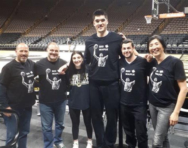 Who Is Zach Edey Brother Doug Edey? Meet Parents Glen Edey And Julia Edey
